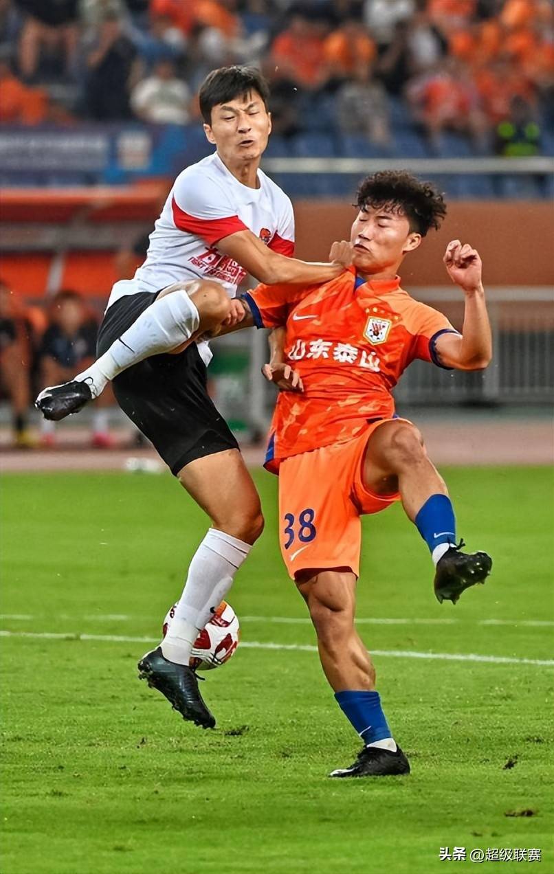 ayxsport-转折点山东泰山豪取连胜，法甲窗口期攻防权衡，球迷炸锅，数据趋势出现新变化的简单介绍